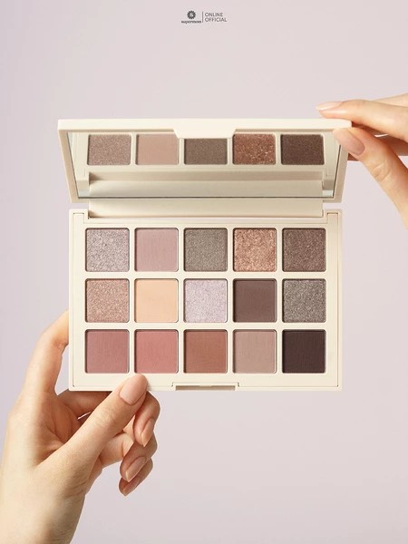 SUPERMOM l NAKED GLOW EYESHADOW PALETTE อายแชโดว์ 15 สี ปริมาณ 1.5 กรัม(x15)